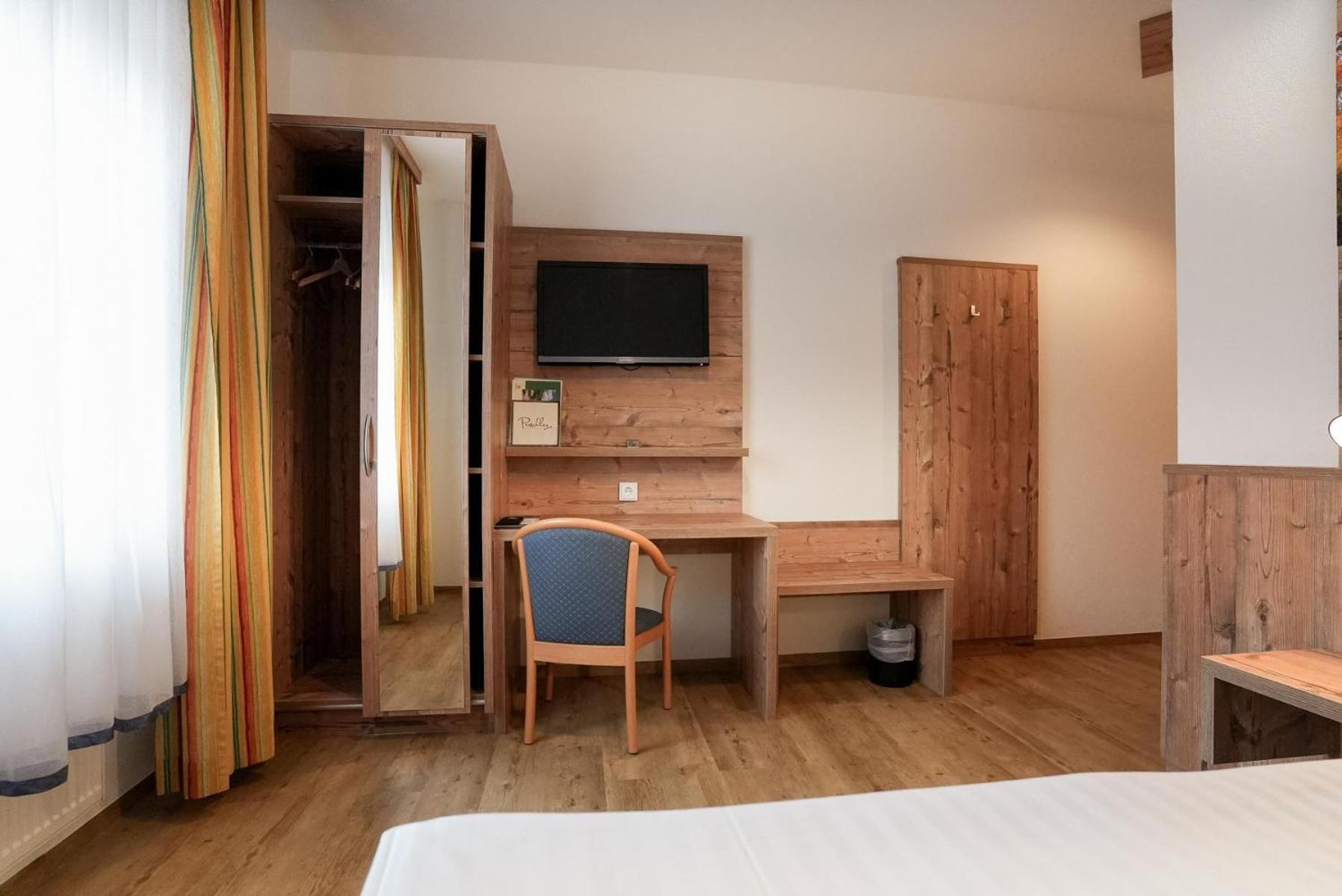Hotel Restaurant Perschler Rattenberg  Buitenkant foto