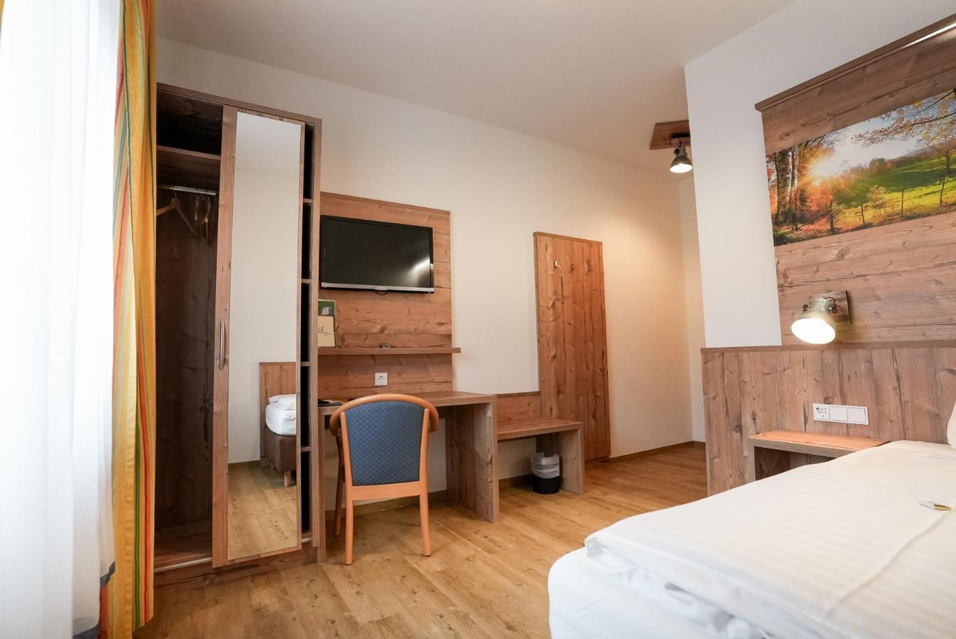 Hotel Restaurant Perschler Rattenberg  Buitenkant foto